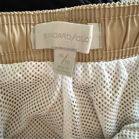 Urban Outfitters Standard Cloth Khaki Elastic Waist Shorts XL - Picture 5 of 7